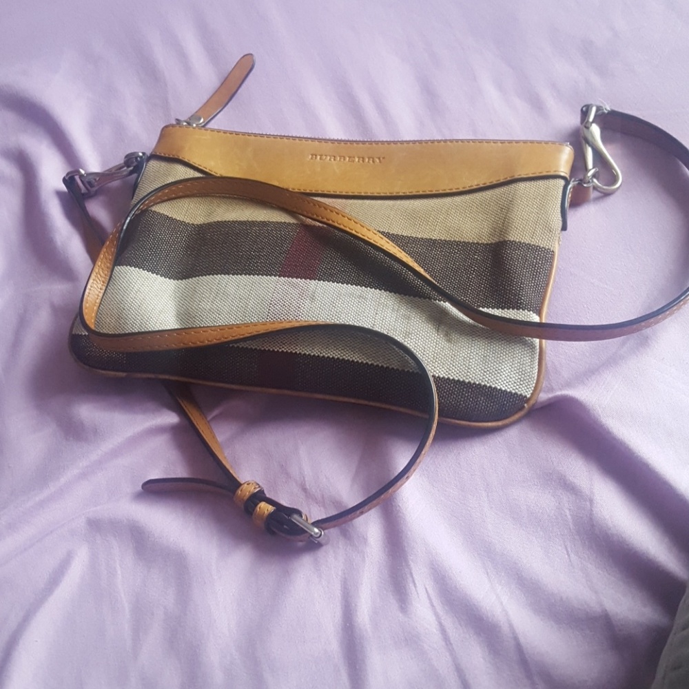 Burberry Peyton crossbody purse